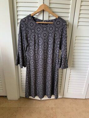 Tommy Hilfiger Medallion Bell Sleeve Shift Dress Size 6